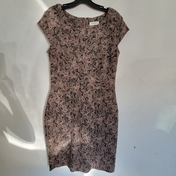 Calvin Klein Cap Sleeve Knit Textured Tan Sheath Career Dress Size Medium - Picture 1 of 12